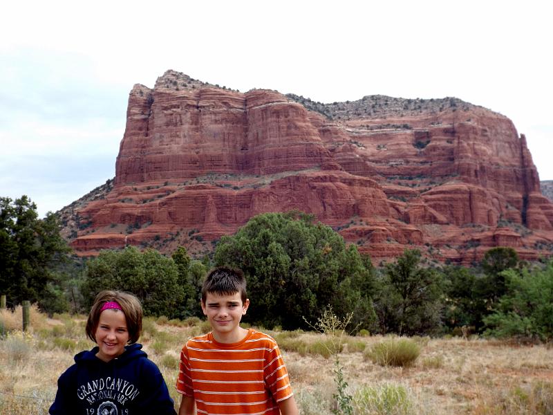 DSCF0150.JPG - Sedona - red rocks - Kayla and Robbie