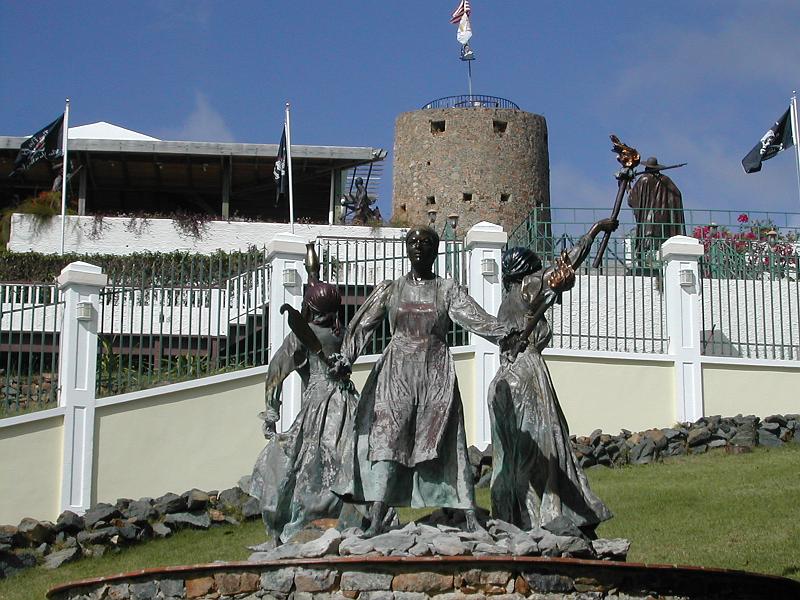 DSCN5119.JPG - The 3 Queens of the Virgin Islands