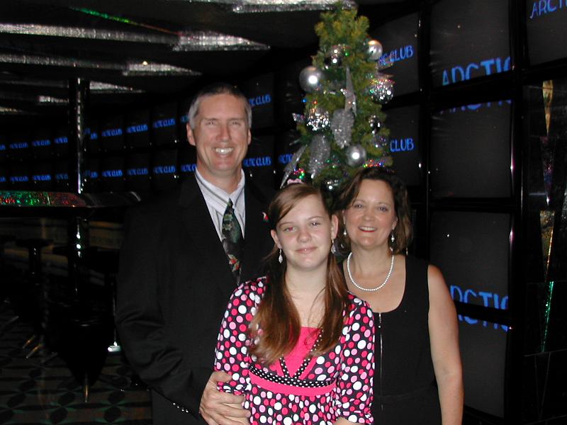 DSCN5145.JPG - Dad, Courtney, and Mom at dinner