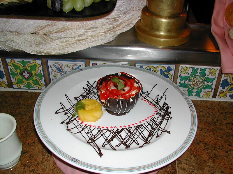 DSCN5160.JPG - Neat dessert at Grand Buffet