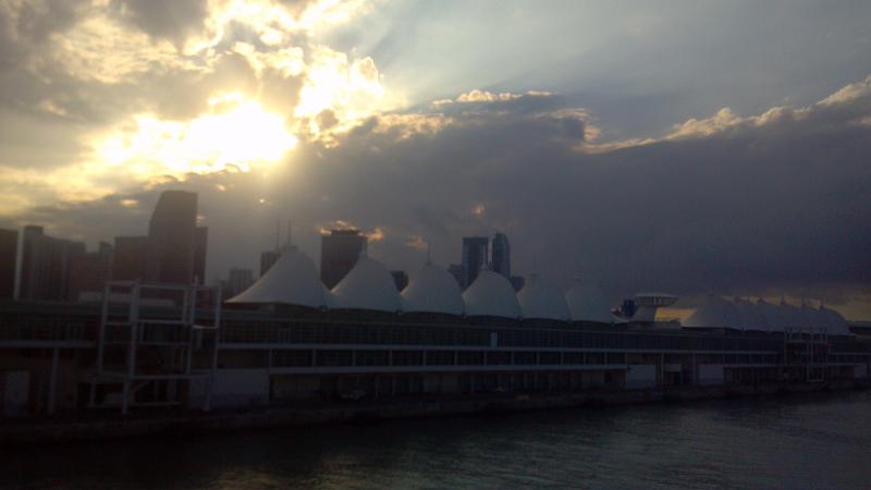 2013-01-20_17-01-07_48.jpg - Leaving Port of Miami