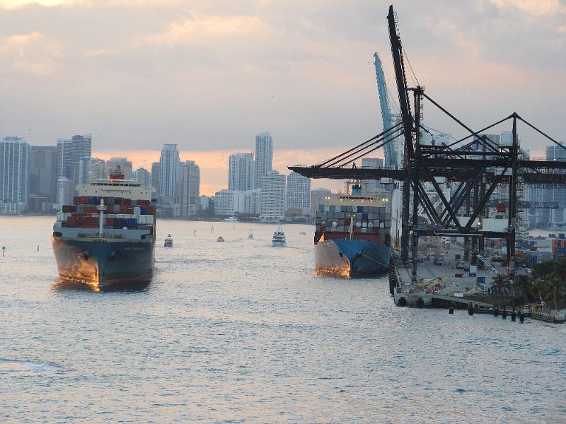 IMG_0645.JPG - Leaving Port of Miami