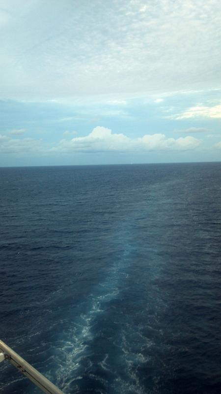 2013-01-22_18-31-00_511.jpg - Carnival Glory's wake